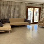 Villa Reisdere Kiralik Havuzlu *