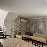 Reisdere Kiralik Havuzlu Villa *