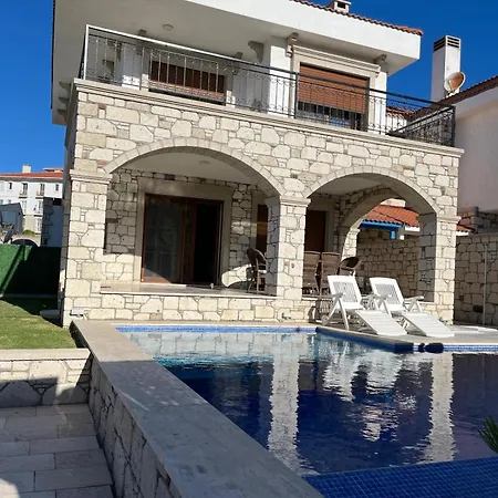 Reisdere Kiralik Havuzlu Çeşme